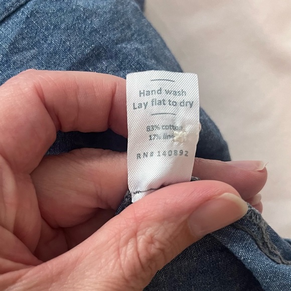 Marine Layer Women's Short Sleeve Button Down Chambray Top Size Small - Picture 5 of 7